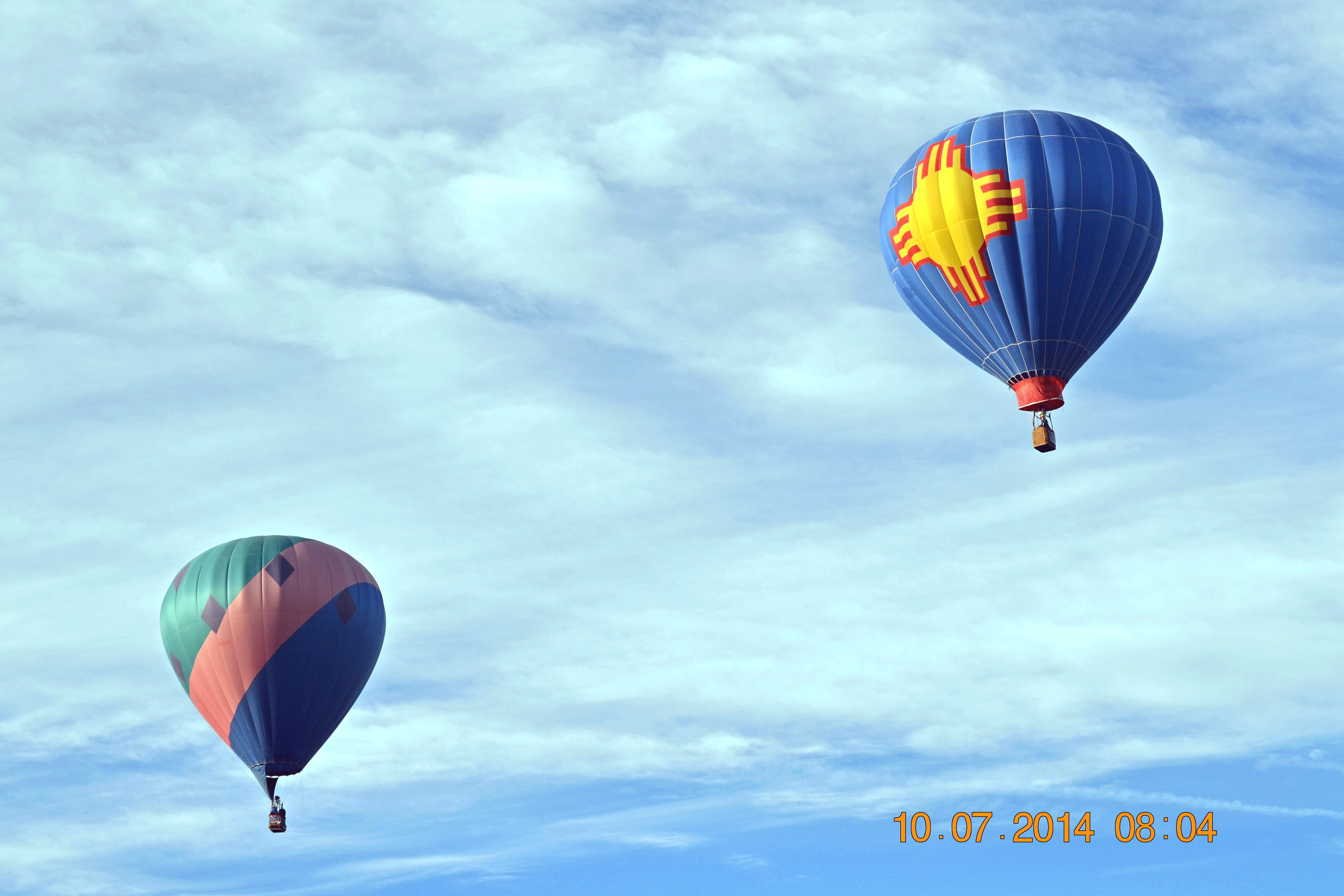 Sun Flyer with another balloon